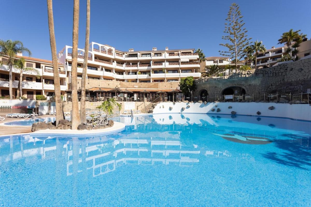 Green Oasis With Pool Access In Amarilla Golf San Miguel de Abona Exteriör bild